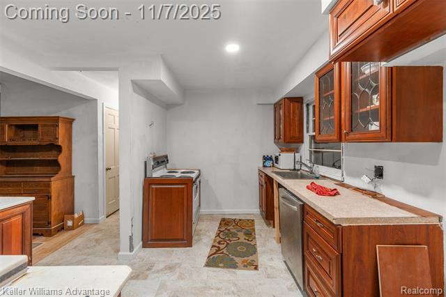 Builiding view four for 1427 Marywood, Royal Oak, MI. 48067