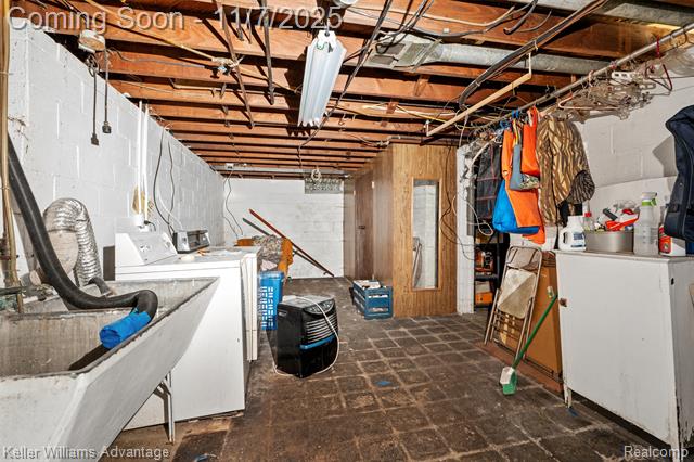 Builiding view nineteen for 1427 Marywood, Royal Oak, MI. 48067