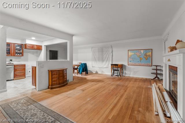 Builiding view one for 1427 Marywood, Royal Oak, MI. 48067