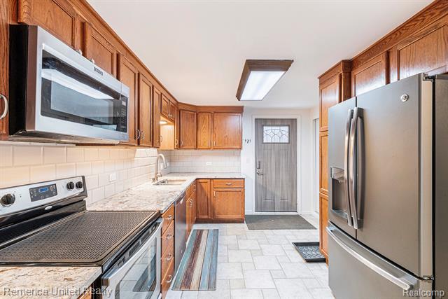 Builiding view five for 12237 Dalhart, Fenton, MI. 48430