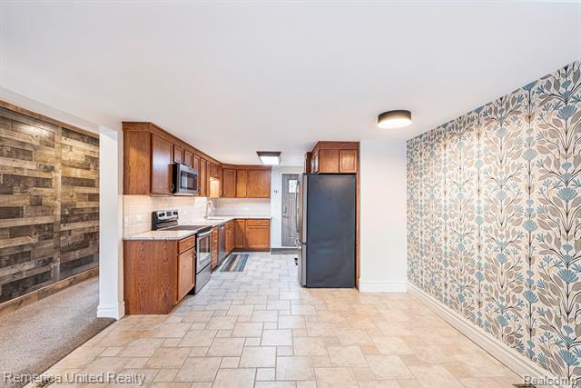 Builiding view seven for 12237 Dalhart, Fenton, MI. 48430