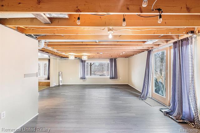 Builiding view twenty four for 12237 Dalhart, Fenton, MI. 48430