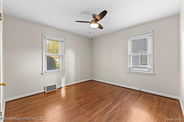 Builiding view fifteen for 1017 Woodsboro, Royal Oak, MI. 48067