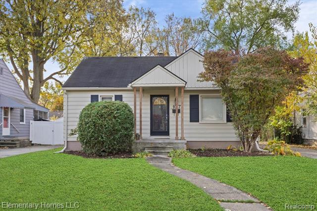 Builiding view one for 1017 Woodsboro, Royal Oak, MI. 48067