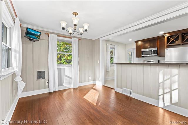 Builiding view seven for 1017 Woodsboro, Royal Oak, MI. 48067