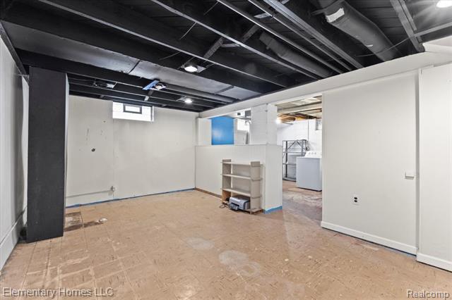 Builiding view seventeen for 1017 Woodsboro, Royal Oak, MI. 48067