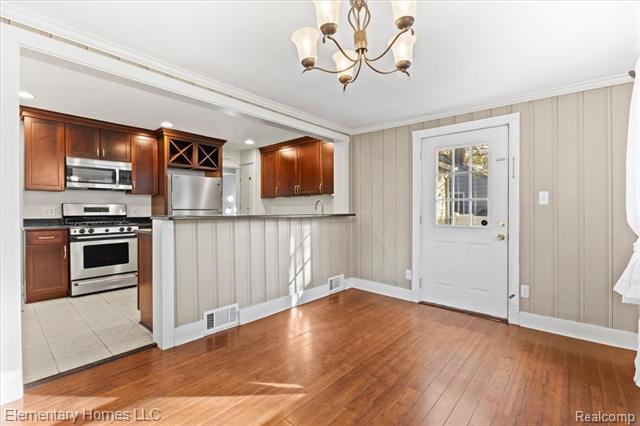 Builiding view six for 1017 Woodsboro, Royal Oak, MI. 48067