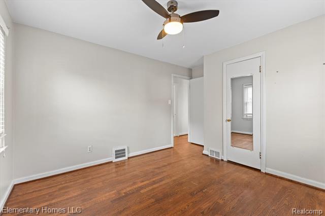 Builiding view sixteen for 1017 Woodsboro, Royal Oak, MI. 48067