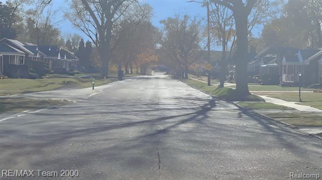 Builiding view four for 12914 Hazelton, Detroit, MI. 48223