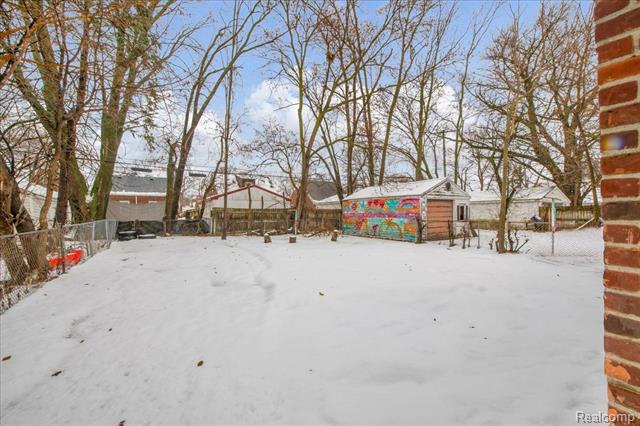 Builiding view twenty two for 17212 Sunderland, Detroit, MI. 48219