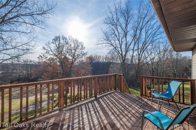 Builiding view four for 731 Cherry Hill, Columbiaville, MI. 48421