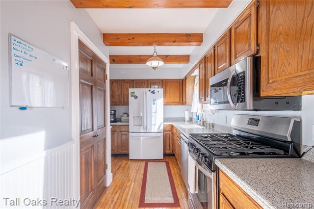 Builiding view seven for 731 Cherry Hill, Columbiaville, MI. 48421