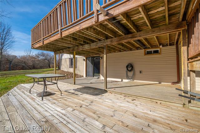 Builiding view thirty three for 731 Cherry Hill, Columbiaville, MI. 48421