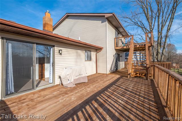 Builiding view three for 731 Cherry Hill, Columbiaville, MI. 48421