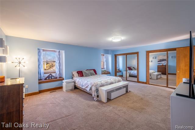 Builiding view twenty for 731 Cherry Hill, Columbiaville, MI. 48421