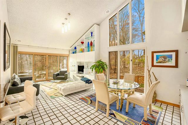 Builiding view eleven for 28485 S Harwich, Farmington, MI. 48334