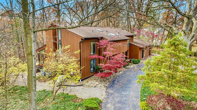 Builiding view thirty seven for 28485 S Harwich, Farmington, MI. 48334