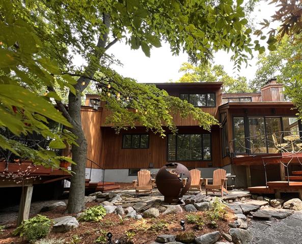 Builiding view three for 28485 S Harwich, Farmington, MI. 48334