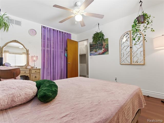 Builiding view fifteen for 37516 Charter Oaks, Clinton Township, MI. 48036