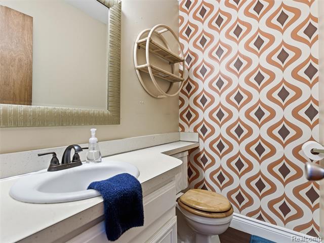 Builiding view nineteen for 37516 Charter Oaks, Clinton Township, MI. 48036