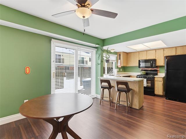 Builiding view seven for 37516 Charter Oaks, Clinton Township, MI. 48036