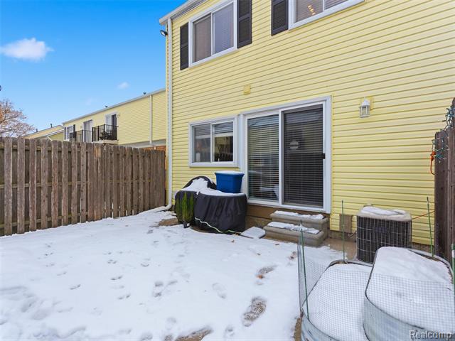 Builiding view twenty three for 37516 Charter Oaks, Clinton Township, MI. 48036