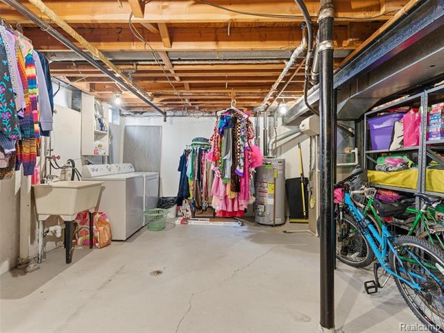 Builiding view twenty two for 37516 Charter Oaks, Clinton Township, MI. 48036