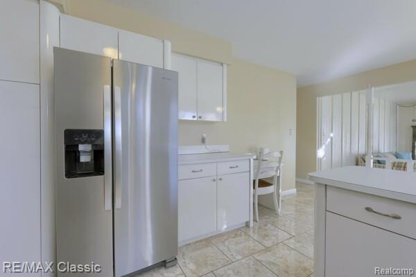 Builiding view eleven for 29230 Bermuda, Southfield, MI. 48076