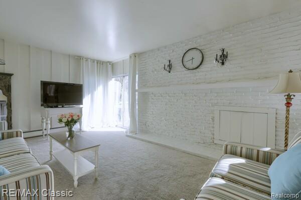 Builiding view fourteen for 29230 Bermuda, Southfield, MI. 48076