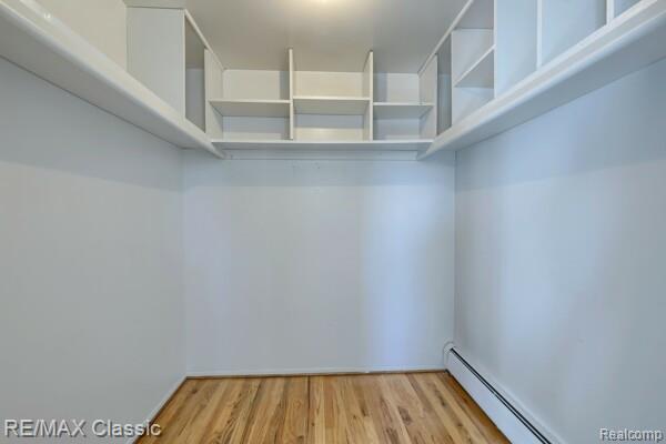 Builiding view thirty one for 29230 Bermuda, Southfield, MI. 48076