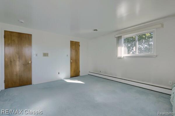 Builiding view thirty for 29230 Bermuda, Southfield, MI. 48076