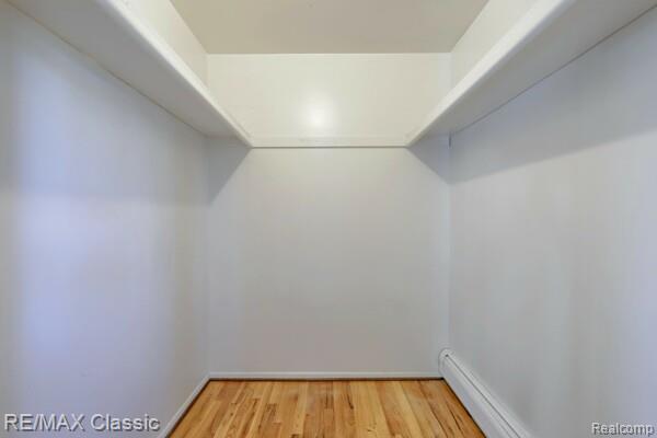 Builiding view twenty four for 29230 Bermuda, Southfield, MI. 48076