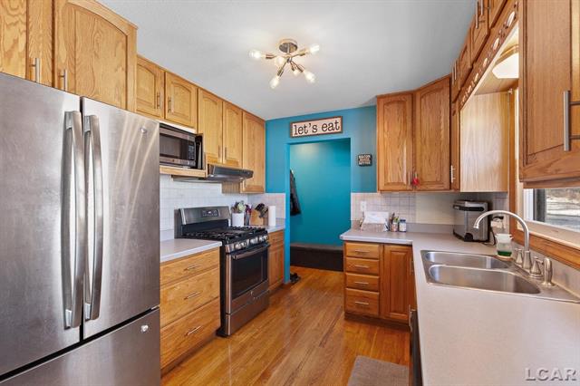 Builiding view thirteen for 1464 Mardan Drive, Adrian, MI. 49221