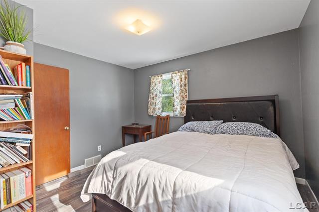 Builiding view twenty three for 1464 Mardan Drive, Adrian, MI. 49221