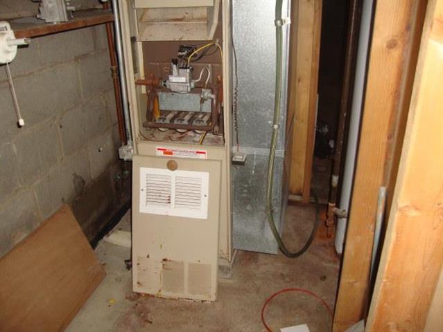 Builiding view thirteen for 917 Hickory St., Owosso, MI. 48867