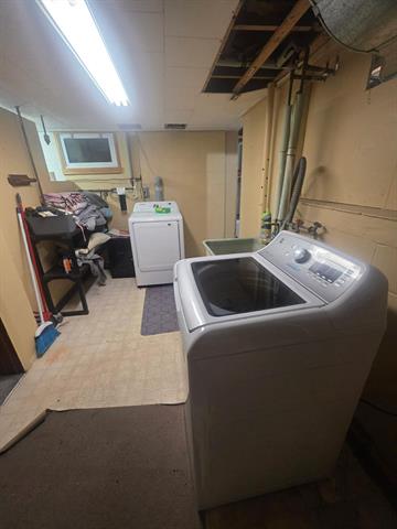 Builiding view thirty four for 3668 Saint Marks Drive, Jackson, MI. 49201