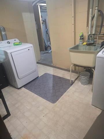 Builiding view thirty three for 3668 Saint Marks Drive, Jackson, MI. 49201