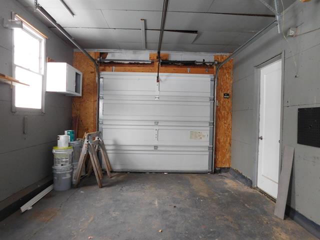 Builiding view sixteen for 160 Fairfield Dr, Coldwater, MI. 49036