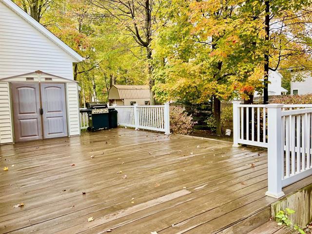 Builiding view thirty two for 7850 Nutrush, Freeland, MI. 48623