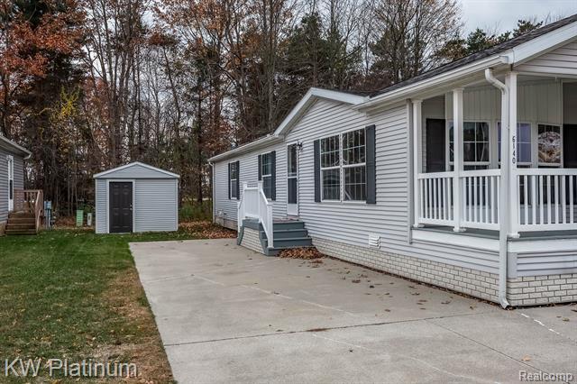 Builiding view twenty one for 6140 Branch, Smiths Creek, MI. 48074