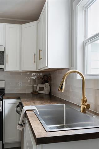 Builiding view nine for 1233 Emerald, Grand Rapids, MI. 49505