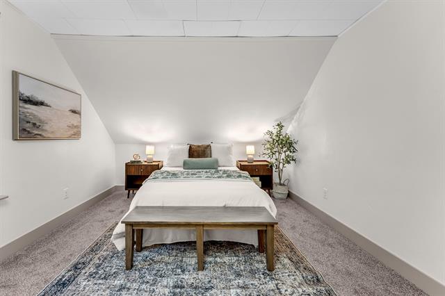 Builiding view twenty five for 1233 Emerald, Grand Rapids, MI. 49505