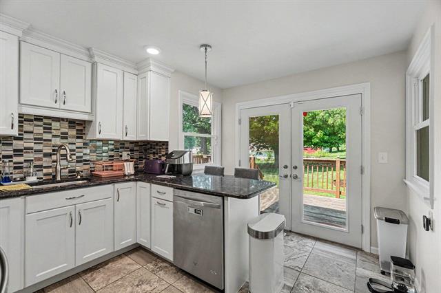 Builiding view seven for 108 Shadowood, Battle Creek, MI. 49014