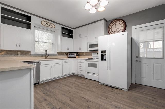 Builiding view one for 101 Haines, Dowagiac, MI. 49047