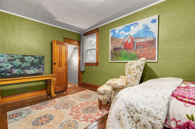 Builiding view seventeen for 101 Haines, Dowagiac, MI. 49047