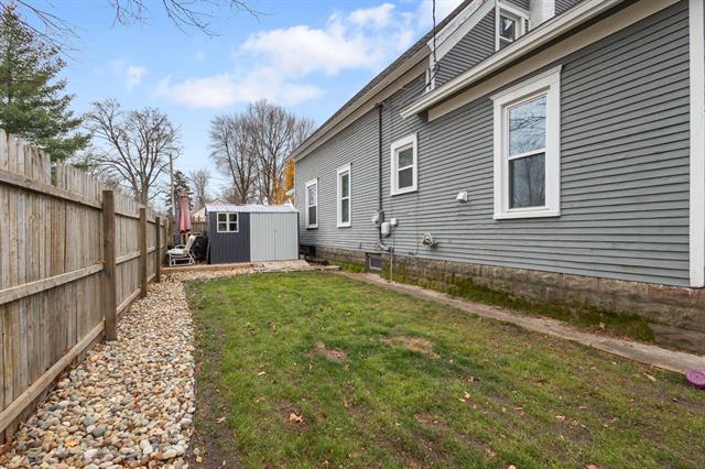 Builiding view twenty seven for 101 Haines, Dowagiac, MI. 49047