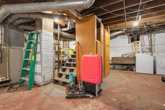 Builiding view twenty three for 101 Haines, Dowagiac, MI. 49047