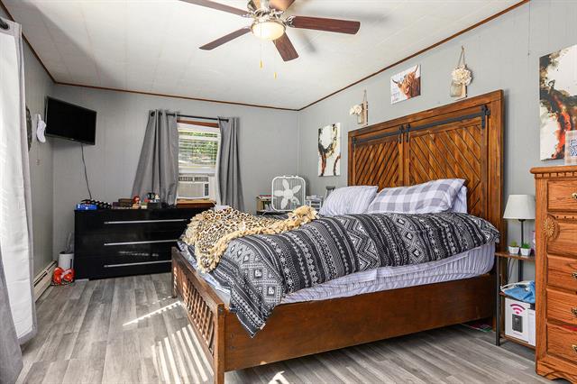 Builiding view ten for 1055 Woodland Beach, Battle Creek, MI. 49014