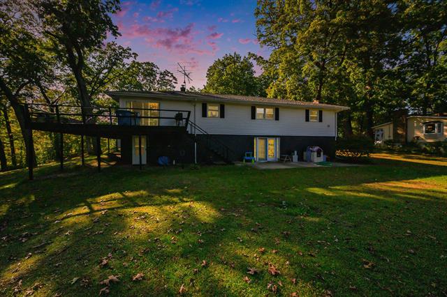 Builiding view thirty four for 1055 Woodland Beach, Battle Creek, MI. 49014