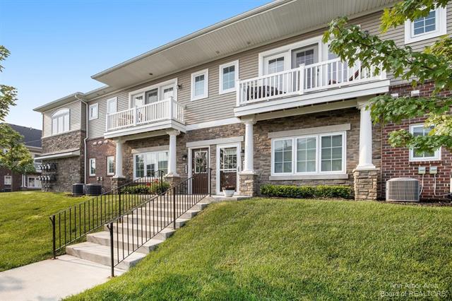 front view for 5623 Arbor Chase Drive, Ann Arbor, Mi. 48103